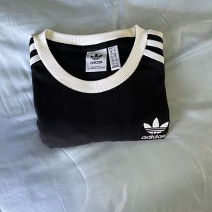 Adidas casual top